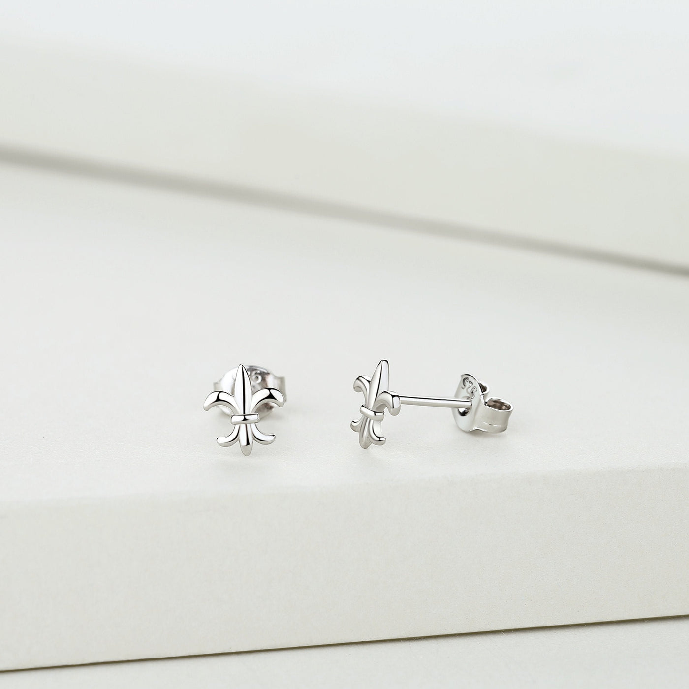 925 Sterling Silver Plain Fleur De Lis Earrings