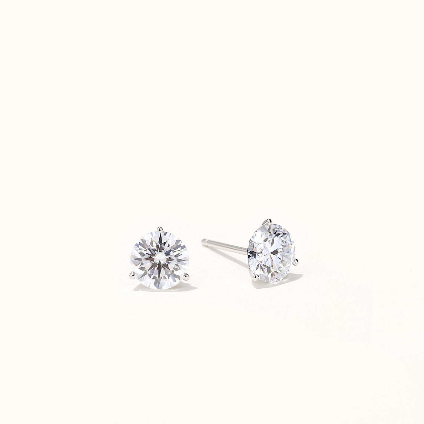 14K Solid Gold GRA-Certified Moissanite Stud Earrings