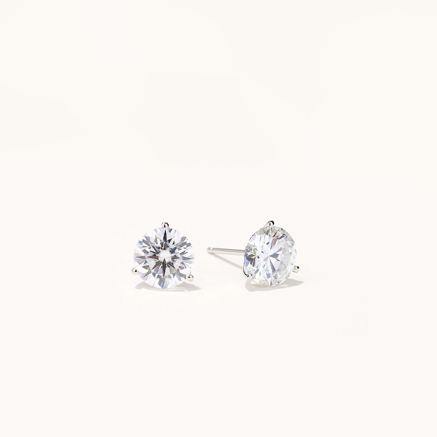 14K Solid Gold GRA-Certified Moissanite Stud Earrings