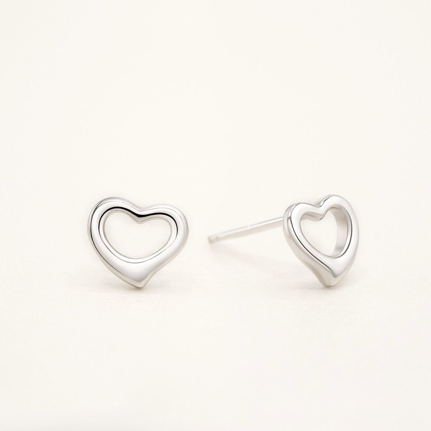 925 Sterling Silver Open Heart Stud Earrings